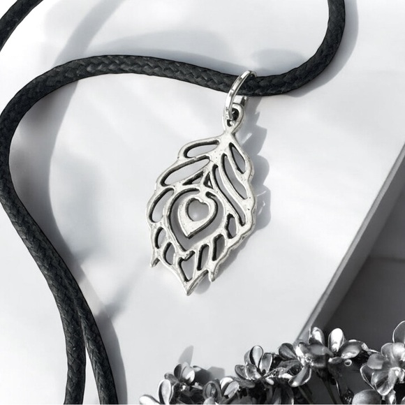 5 For $25💫Silver Peacock Feather Pendant Necklace - Picture 3 of 4